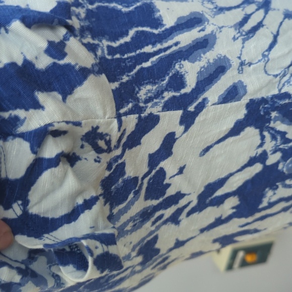 Lularoe olive top - Picture 3 of 7